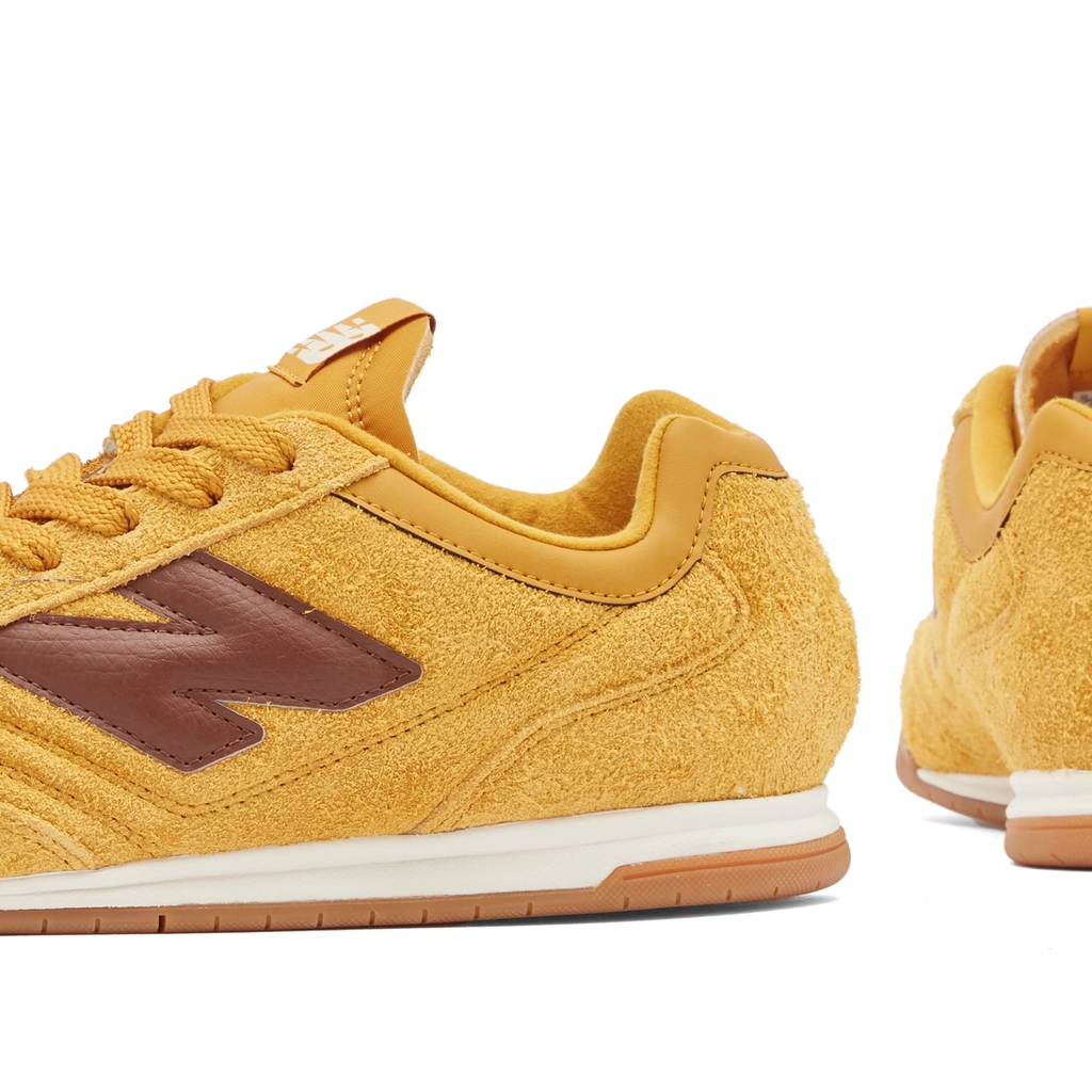 New Balance URC42HE Butterscotch